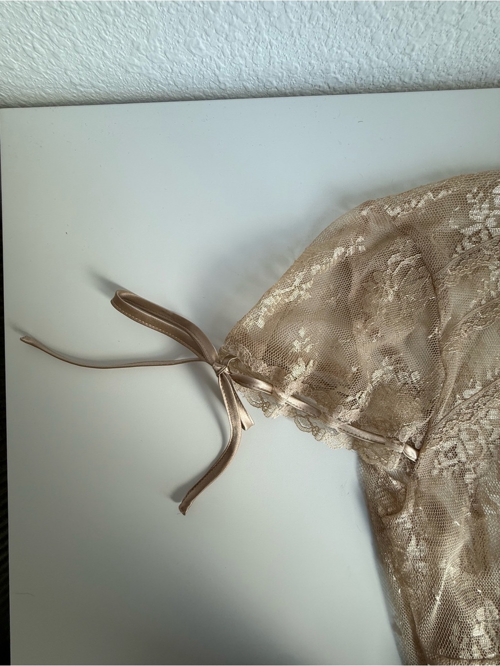 NWT Champagne Arden B. Vintage Y2K Lace Cap Sleeve Button-Front Blouse - Picture 3 of 6